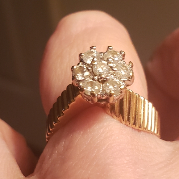 Jewelry - Yellow gold flower shaped diamond cluster ring